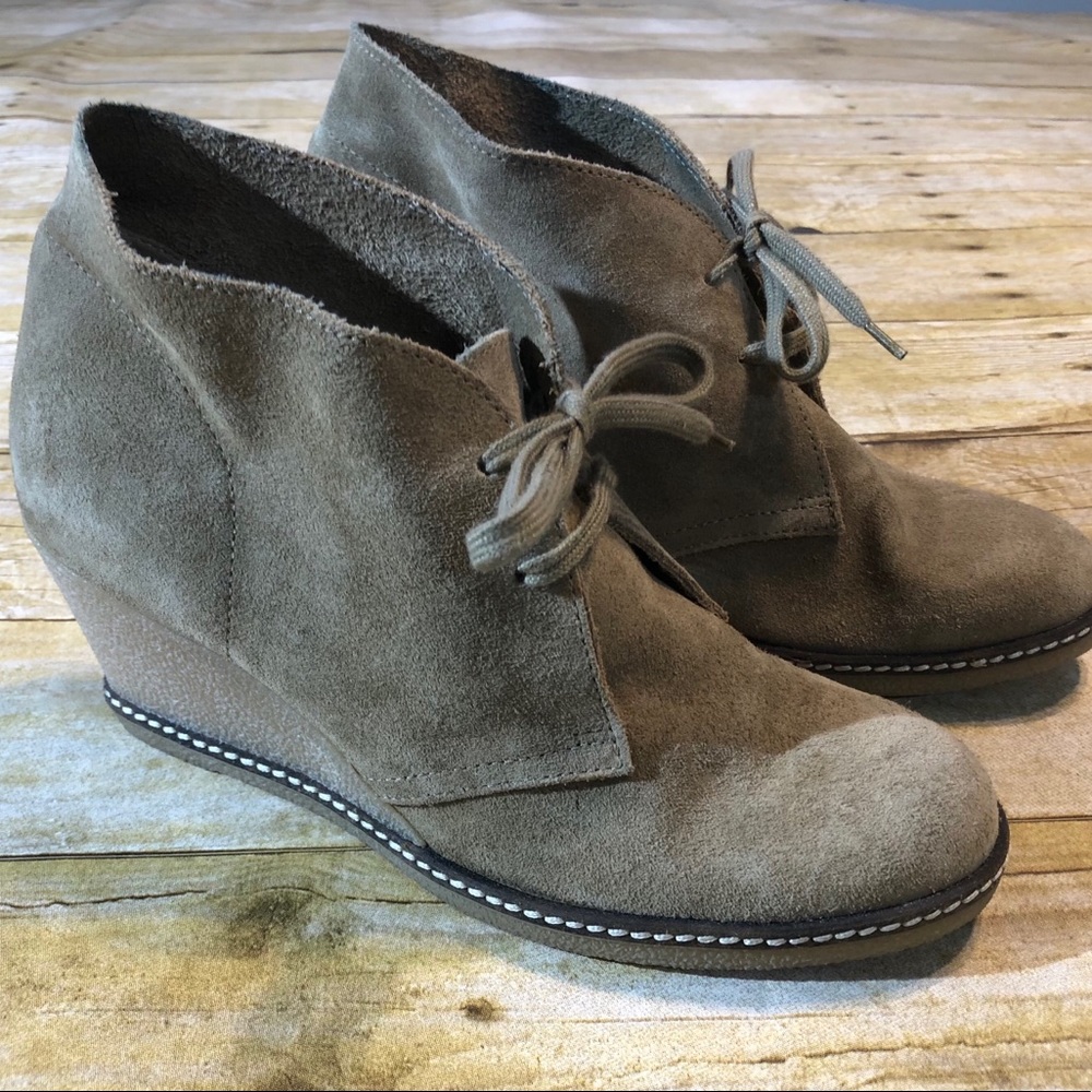 Women’s J. Crew Suede Wedges